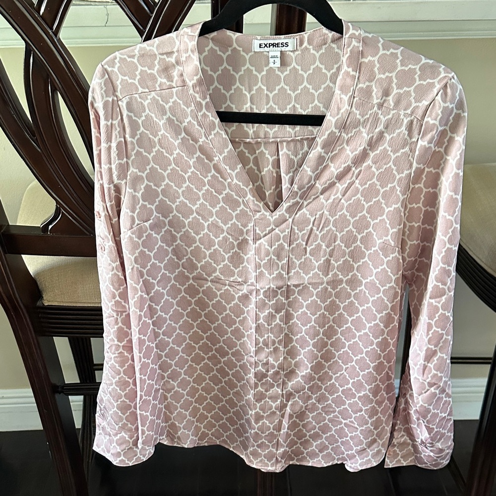 Express Women's Blush Geometric Blouse